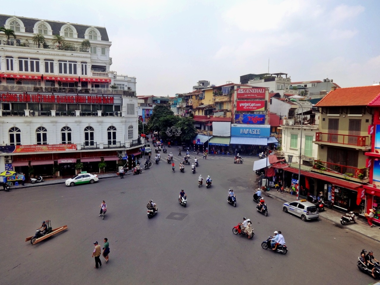 What are some Top things to do in Hanoi?